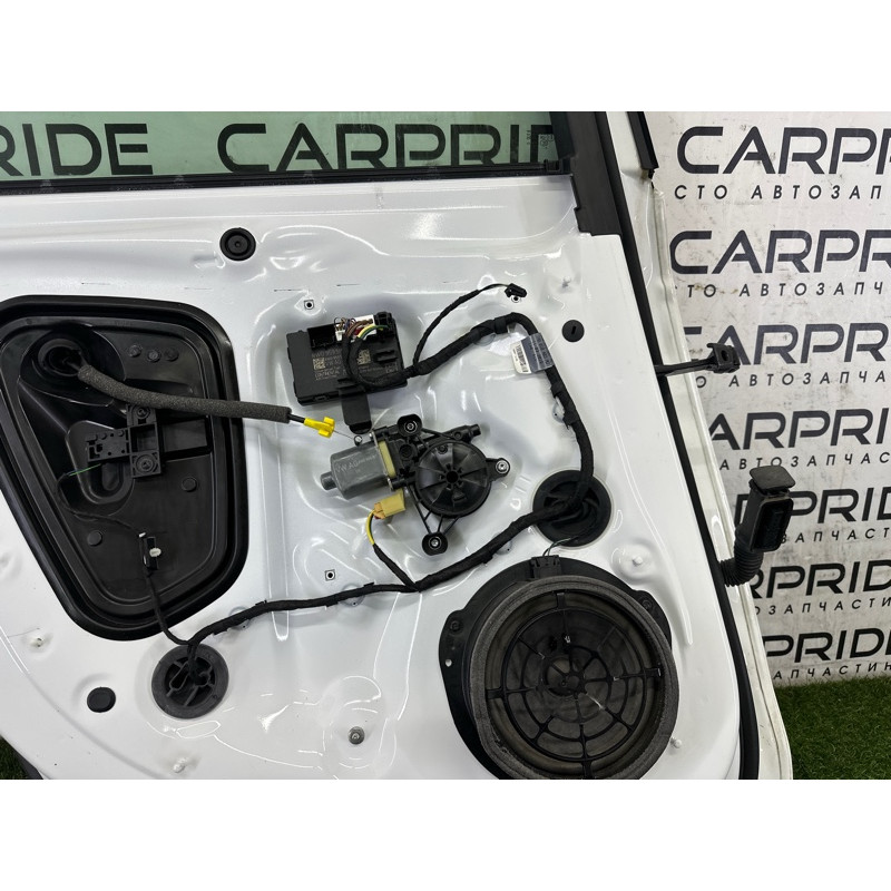 Дверь (наружные элементы кузова) AUDI A4 B9 2017 2.0 TFSI 8W5833051C