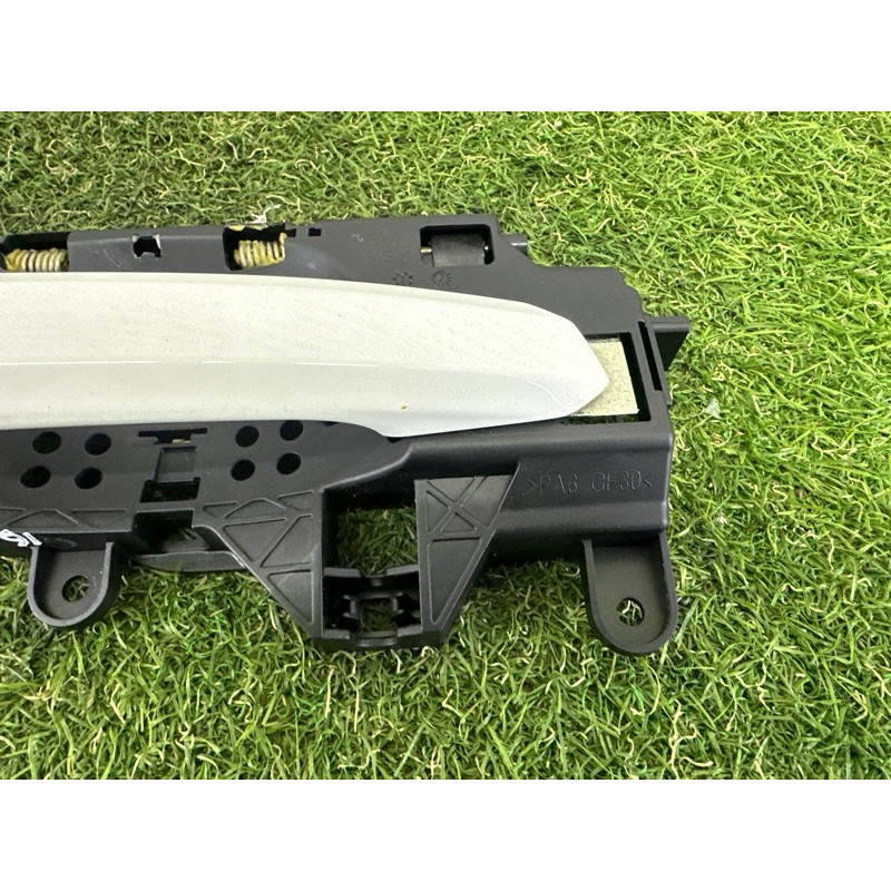 Ручка двери внешняя (кузов и элементы) AUDI A4 B9 2017 2.0 TFSI 8W0837240GRU