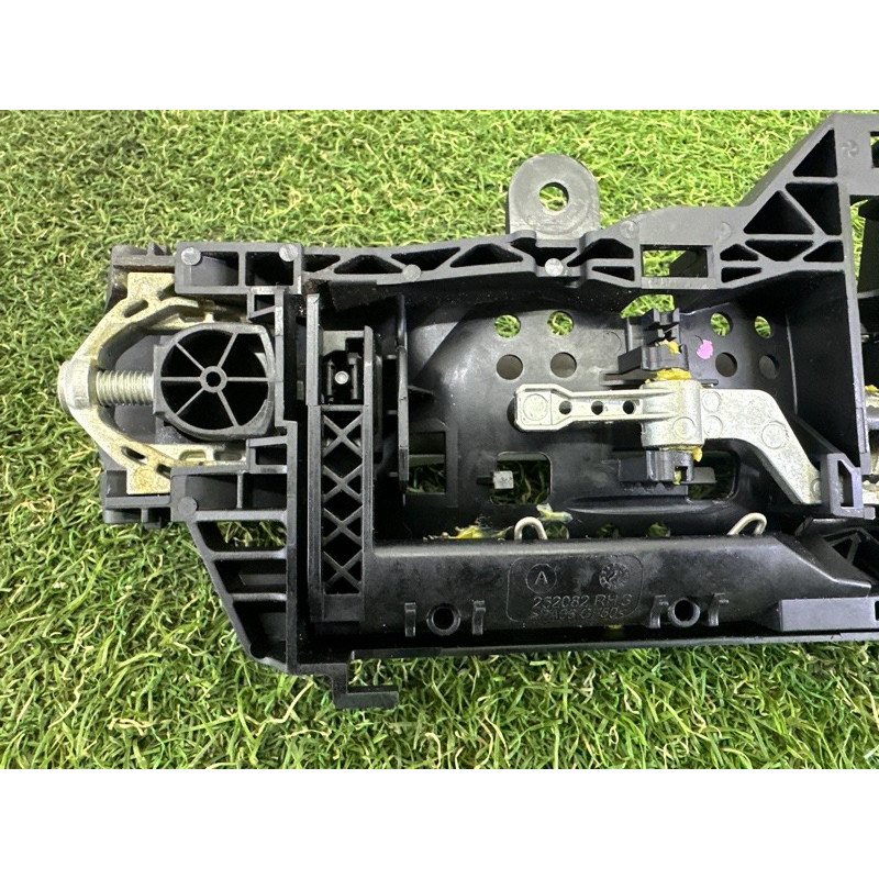 Ручка двери внешняя (кузов и элементы) AUDI A4 B9 2017 2.0 TFSI 8W0837240GRU