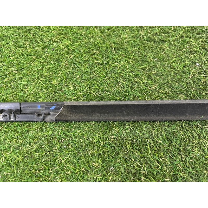 Молдинг стекла (кузов и элементы) LAND ROVER Range Rover L405 2016 5.0 LR034033