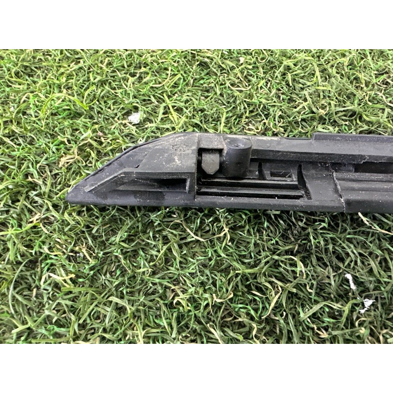 Молдинг стекла (кузов и элементы) LAND ROVER Range Rover L405 2016 5.0 LR034033