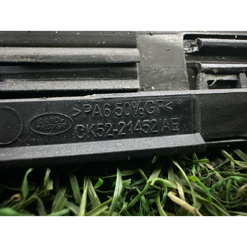 Молдинг стекла (кузов и элементы) LAND ROVER Range Rover L405 2016 5.0 LR034033