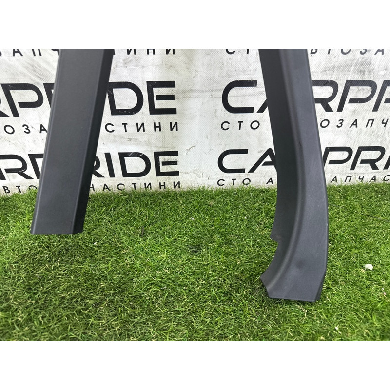 Молдинг стекла внутренний (зовнішні елементи кузова) BMW X5 F15 2015 4.4 51427292516