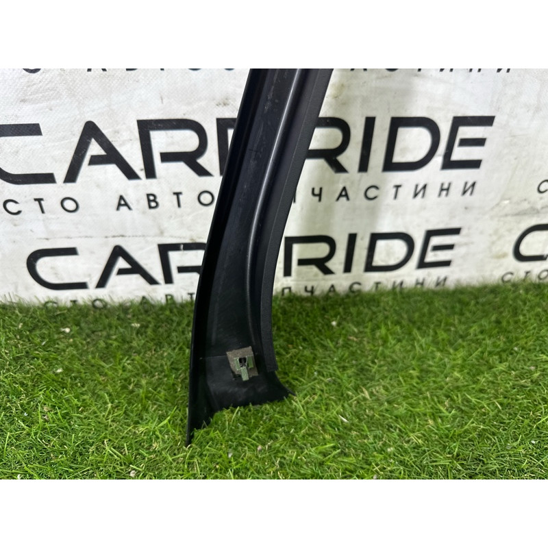 Молдинг стекла внутренний (зовнішні елементи кузова) BMW X5 F15 2015 4.4 51427292516