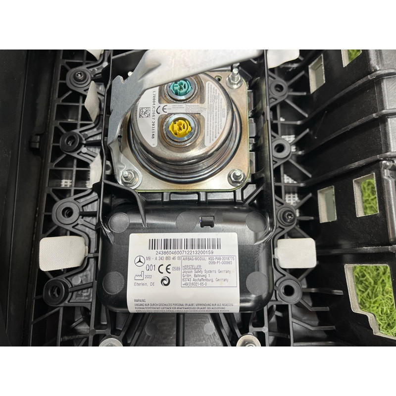 Торпедо (салон) Mercedes-Benz EQB 350 X243 2022 A24768092009051