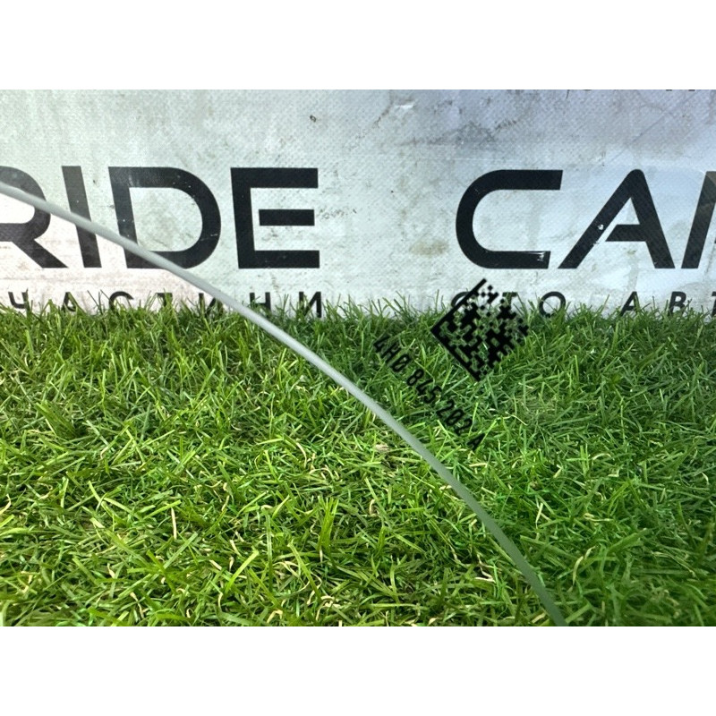 Стекло (кузов и элементы) AUDI A8 D4 2011 4.2 CDRA 4H0845202A