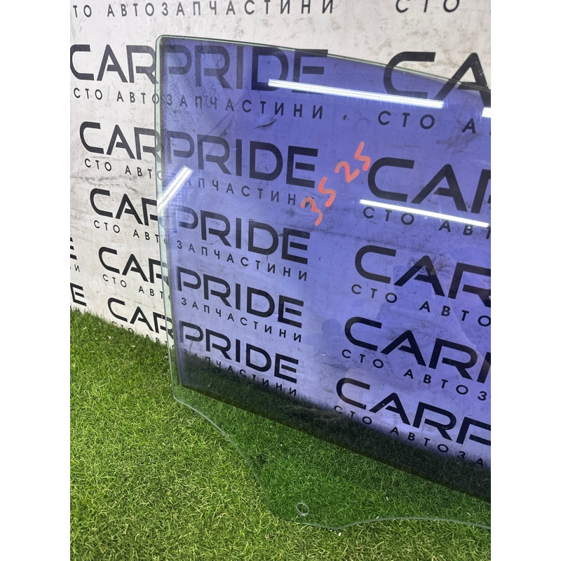 Стекло (кузов и элементы) AUDI A8 D4 2011 4.2 CDRA 4H0845202A