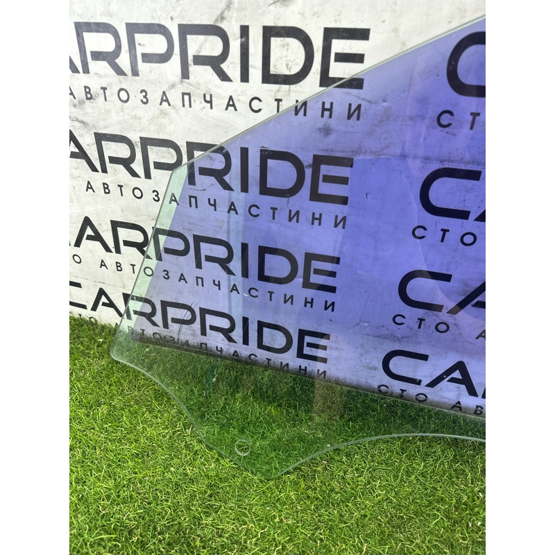 Стекло (кузов и элементы) AUDI A8 D4 2011 4.2 CDRA 4H0845202A