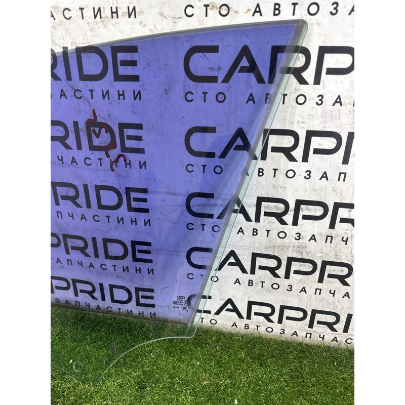 Стекло (кузов и элементы) AUDI A8 D4 2011 4.2 CDRA 4H0845202A