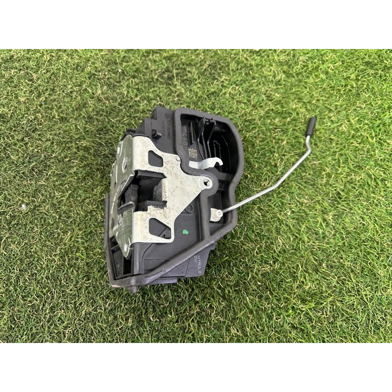 Замок двери (кузов и элементы) BMW X1 E84 2014 2.0 51227229460