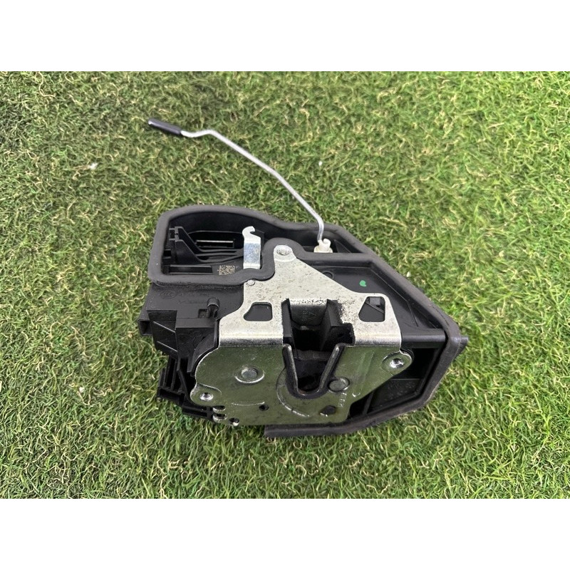 Замок двери (кузов и элементы) BMW X1 E84 2014 2.0 51227229460