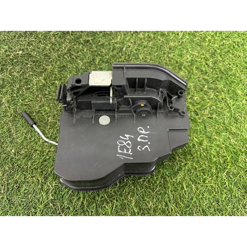 Замок двери (кузов и элементы) BMW X1 E84 2014 2.0 51227229460