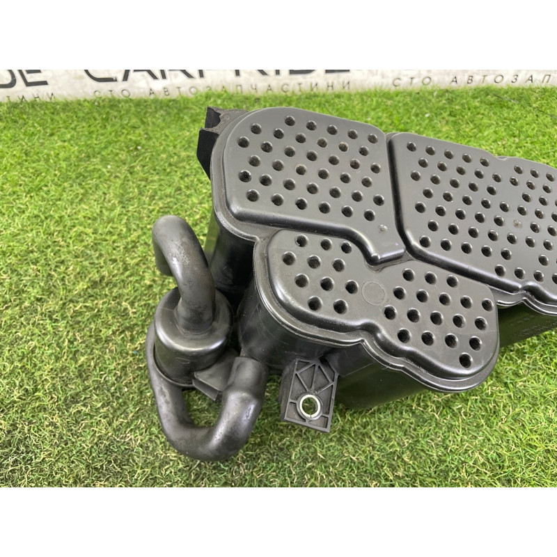 Абсорбер топливный (топливная система) AUDI A8 D4 2011 4.2 CDRA 4H0201801A