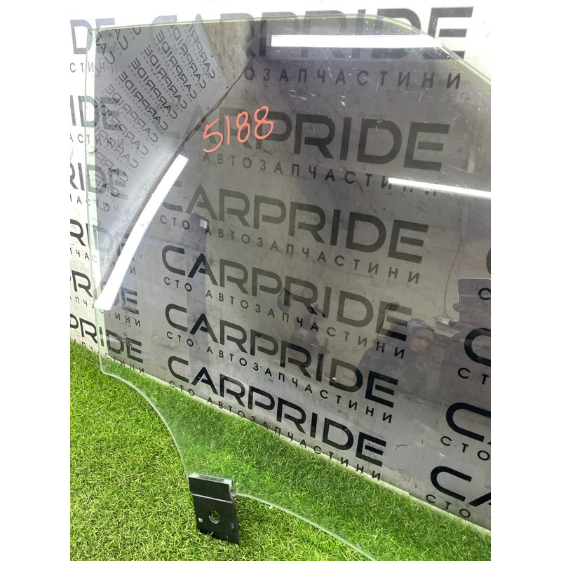 Стекло (кузов и элементы) LAND ROVER RANGE ROVER Sport L494 2016 3.0 Diesel LR043944