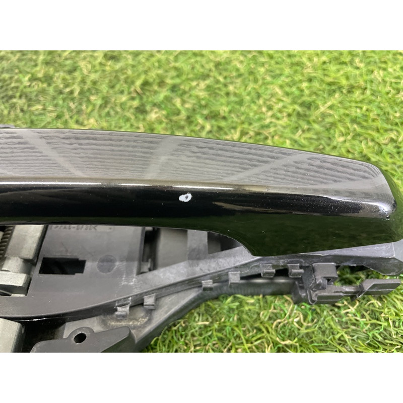 Ручка двери внешняя (кузов и элементы) LAND ROVER RANGE ROVER Sport L494 2016 3.0 Diesel LR061200