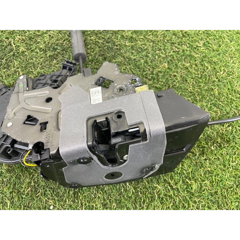 Замок двери (кузов и элементы) LAND ROVER RANGE ROVER Sport L494 2016 3.0 Diesel LR078708