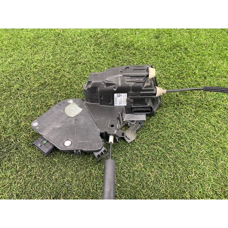 Замок двери (кузов и элементы) LAND ROVER RANGE ROVER Sport L494 2016 3.0 Diesel LR078708