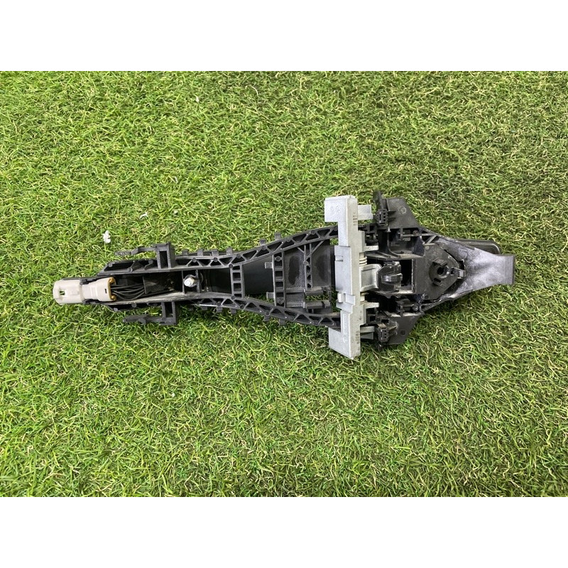 Ручка двери внешняя (кузов и элементы) LAND ROVER RANGE ROVER Sport L494 2016 3.0 Diesel LR061200