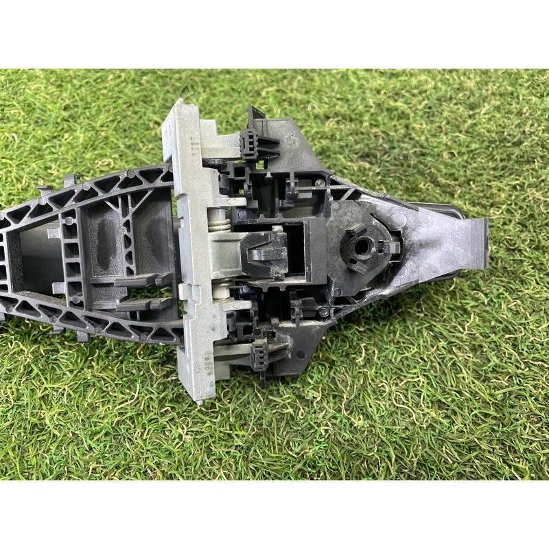 Ручка двери внешняя (кузов и элементы) LAND ROVER RANGE ROVER Sport L494 2016 3.0 Diesel LR061200