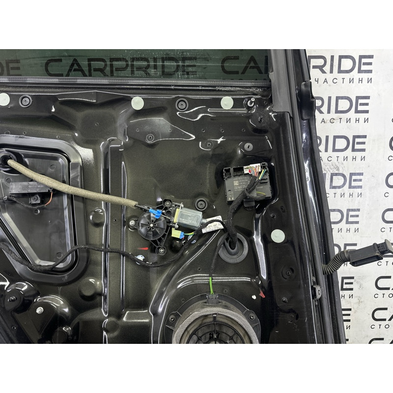 Дверь (наружные элементы кузова) AUDI Q7 4M 2017 3.0 CREC 4M0833051E