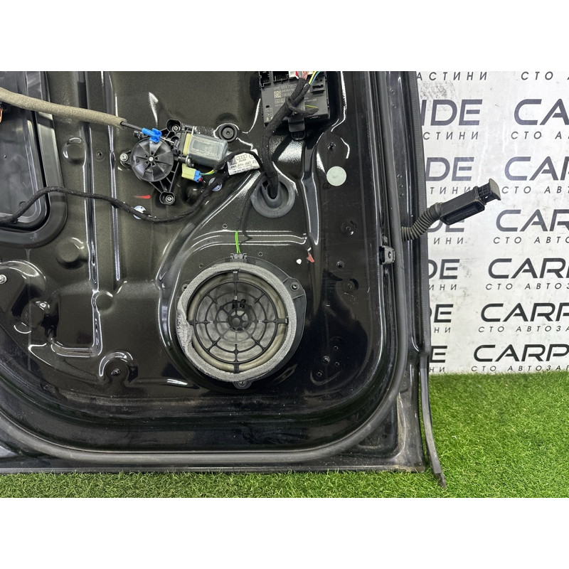 Дверь (наружные элементы кузова) AUDI Q7 4M 2017 3.0 CREC 4M0833051E