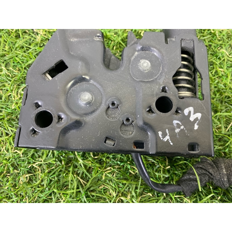 Замок капота (кузов и элементы) AUDI A3 8V 2016 1.8 CNSB 8V0823509