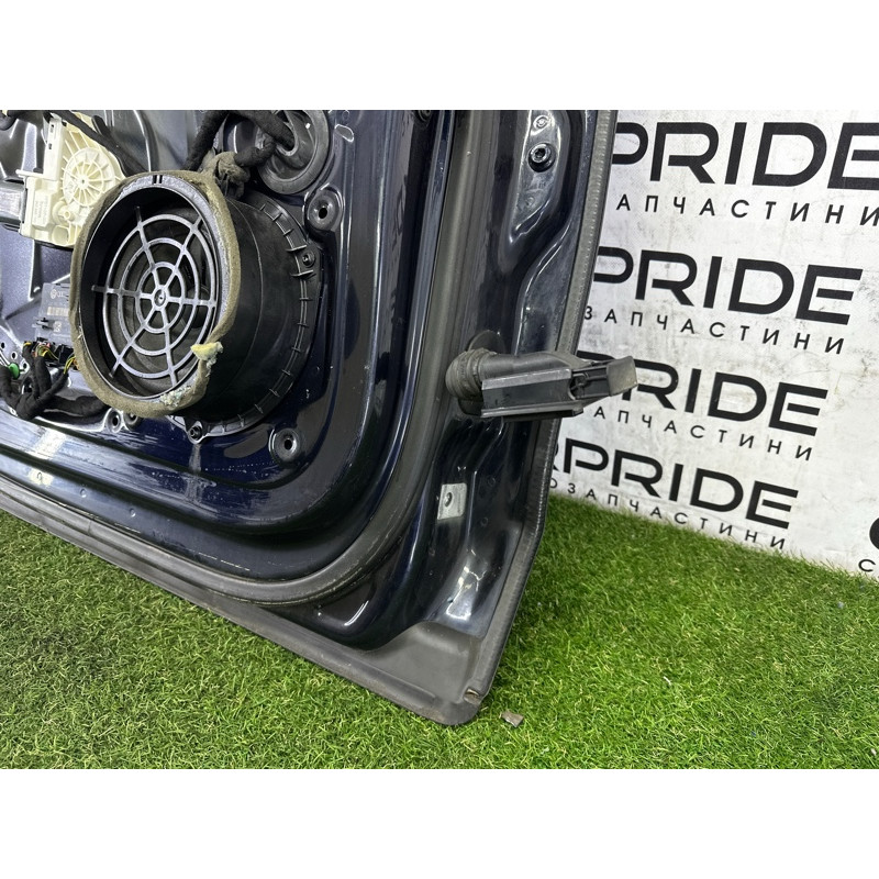 Дверь (наружные элементы кузова) AUDI A8 D4 2011 4.2 CDRA 4H4833051D