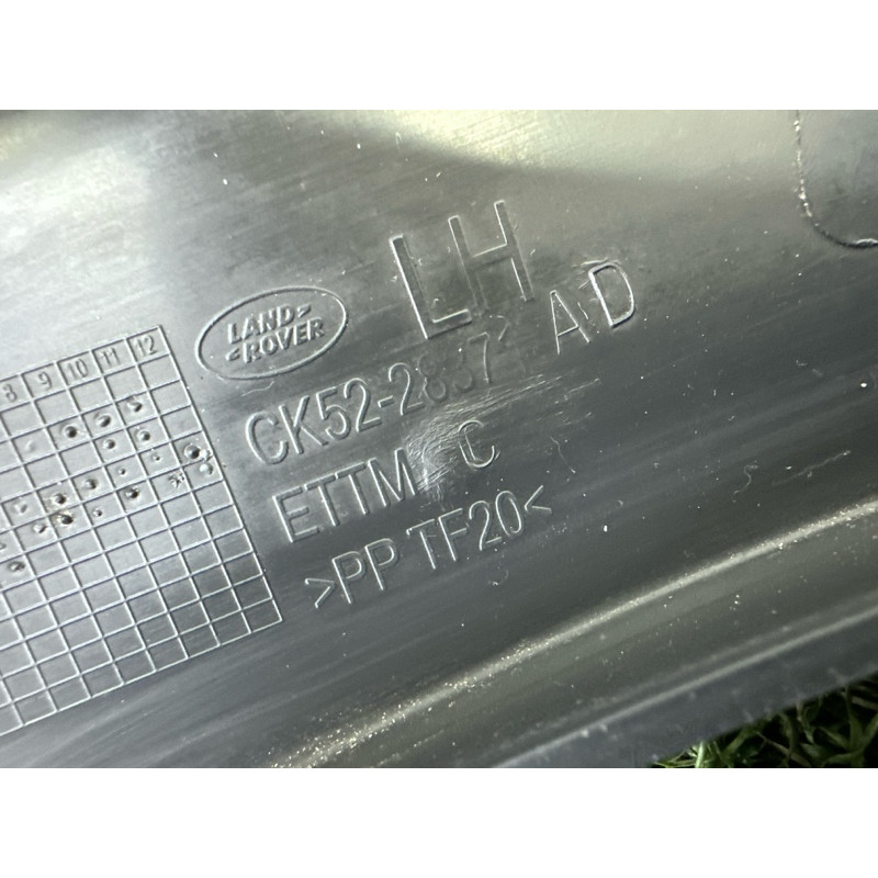 Накладка на крыло (кузов и элементы) LAND ROVER Range Rover L405 2016 5.0 LR056577