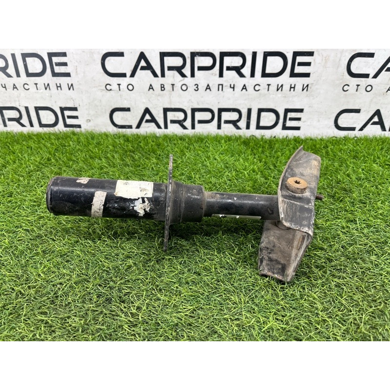 Кронштейн усилителя бампера (стекла и зеркала) BMW 3-series E36 51118119257