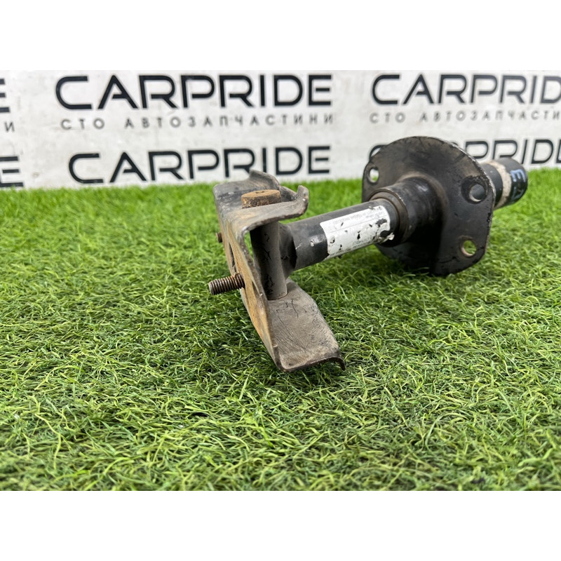 Кронштейн усилителя бампера (стекла и зеркала) BMW 3-series E36 51118119257