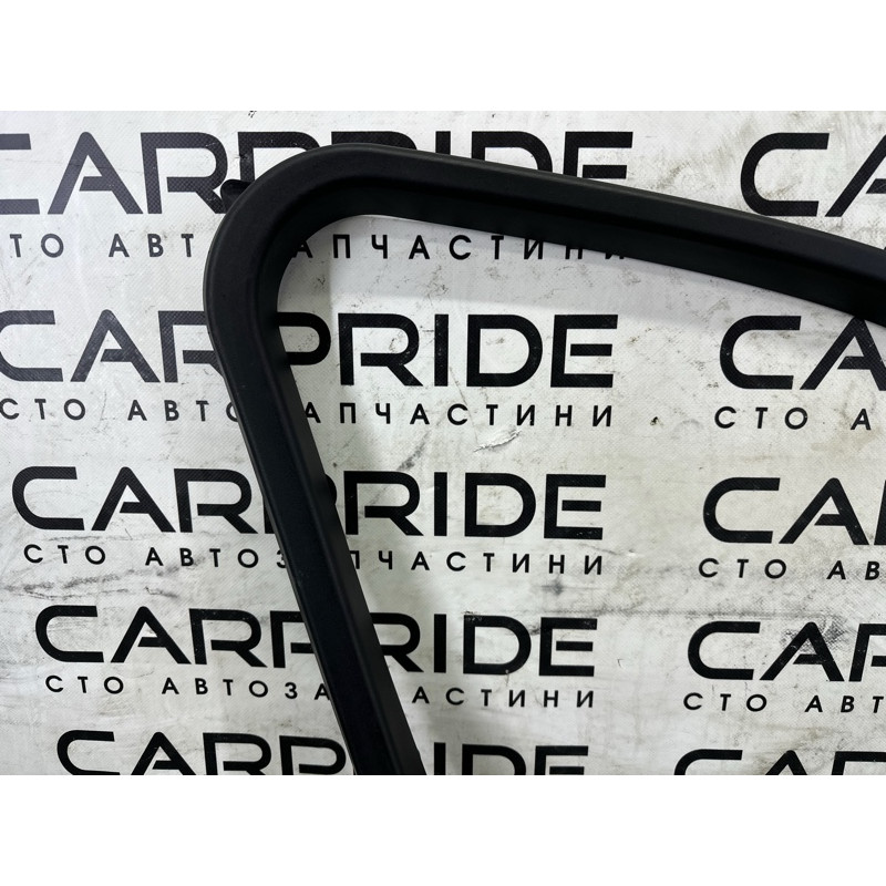 Молдинг стекла внутренний (наружные элементы кузова) BMW X5 F15 2015 4.4 51337395383