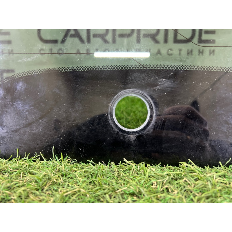 Скло кришки багажника (скло та дзеркала) Jeep Grand Cherokee WK2 2017 3.6 68211614AA