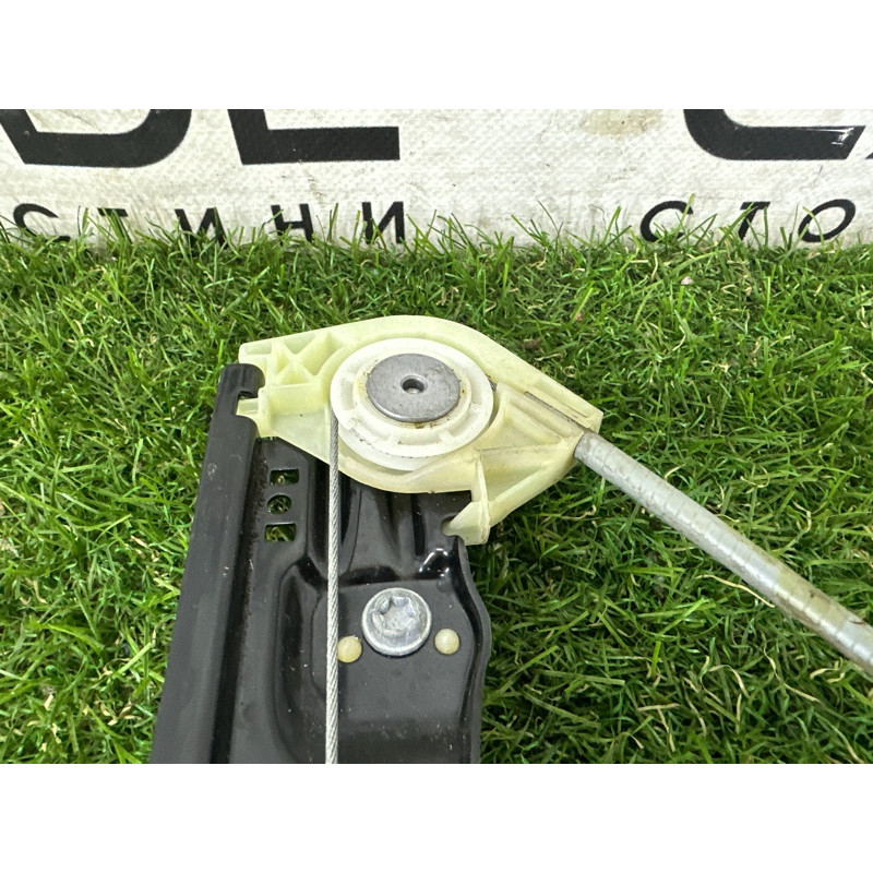 Механизм стеклоподъемника с мотором (кузов и элементы) LAND ROVER RANGE ROVER Sport L494 2016 3.0 Diesel LR077817