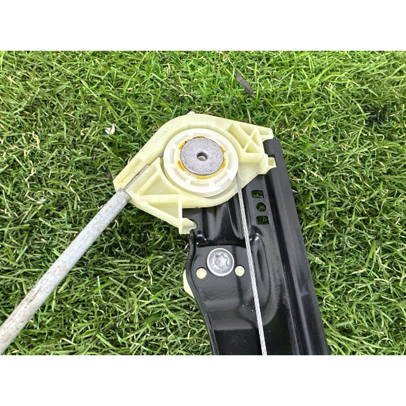 Механизм стеклоподъемника с мотором (кузов и элементы) LAND ROVER RANGE ROVER Sport L494 2016 3.0 Diesel LR077817