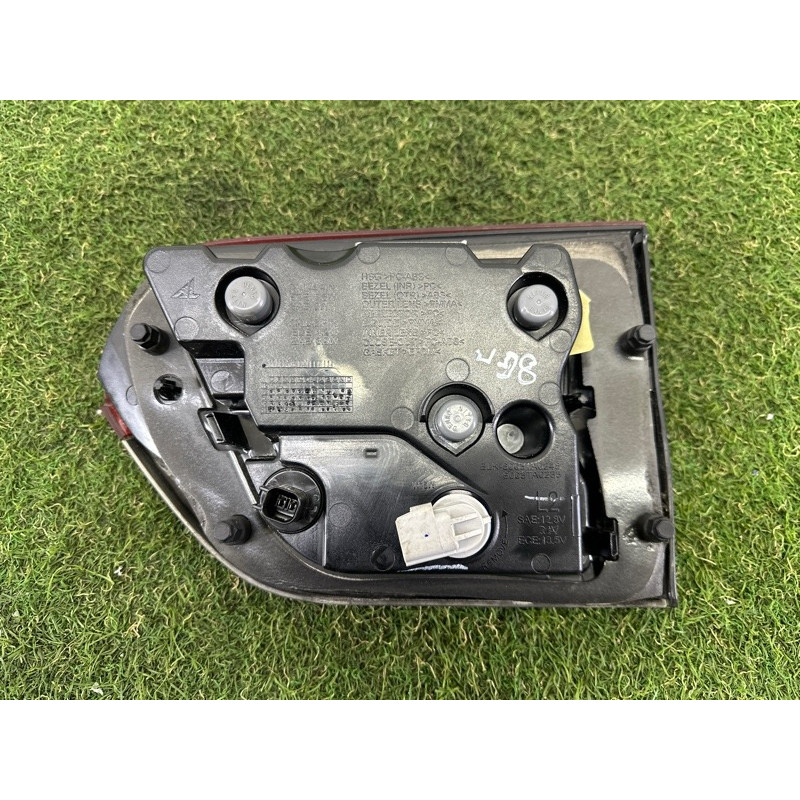 Задний фонарь (оптика) Jeep Grand Cherokee WK2 2018 3.6 68142945AF