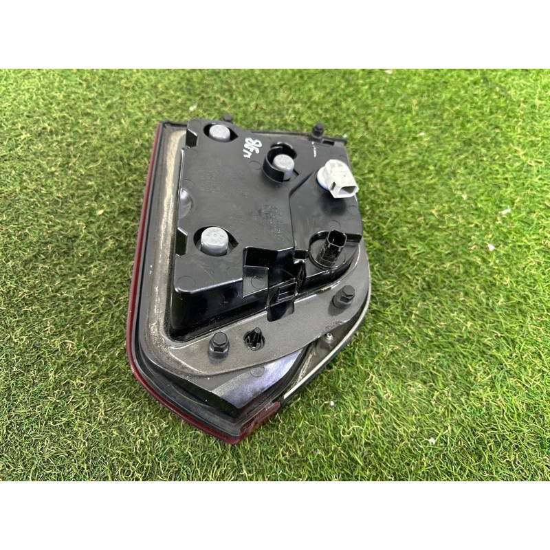 Задний фонарь (оптика) Jeep Grand Cherokee WK2 2018 3.6 68142945AF