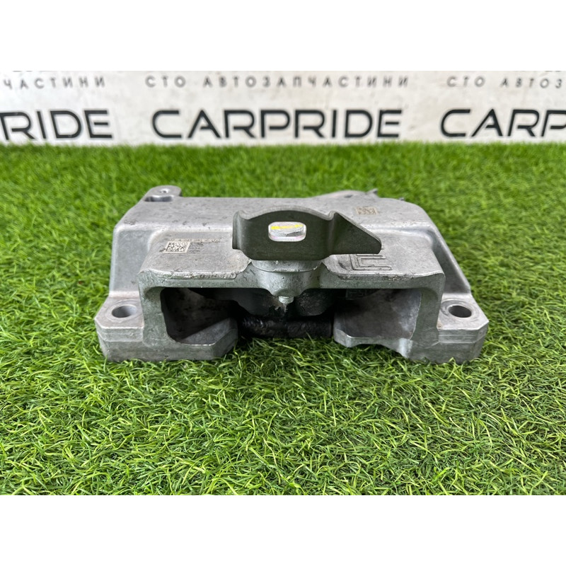 Подушка двигателя (двигатель и элементы) Mercedes-Benz EQB 350 X243 2022 A2432402500