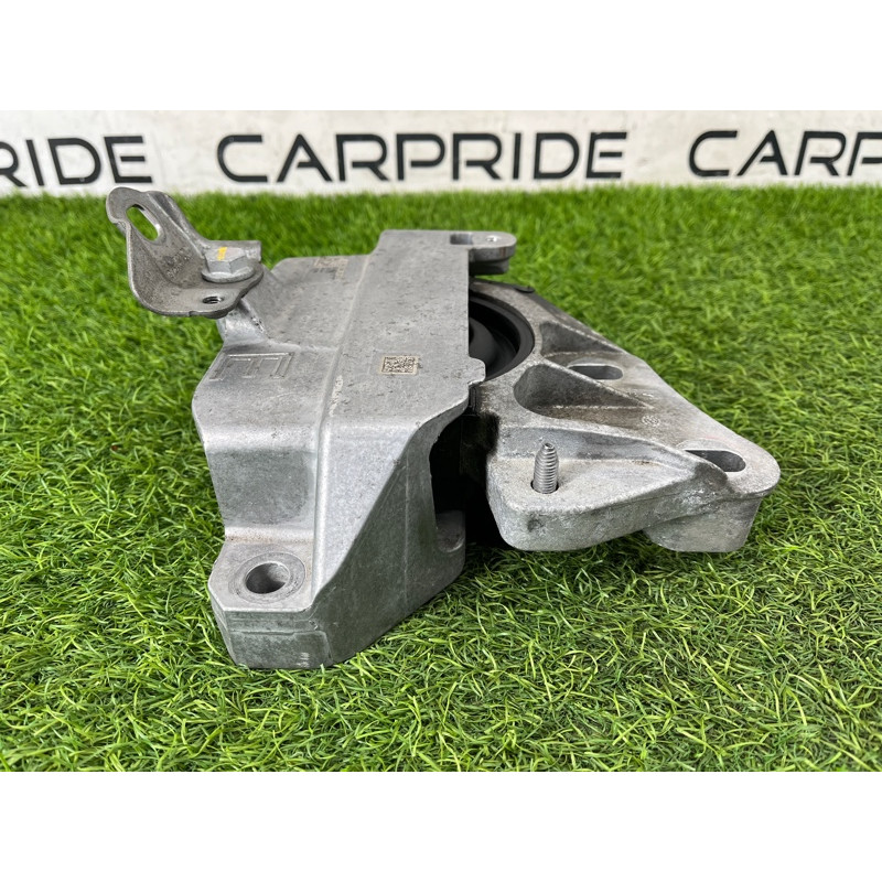 Подушка двигателя (двигатель и элементы) Mercedes-Benz EQB 350 X243 2022 A2432402500