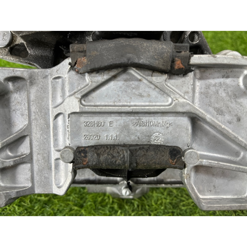 Подушка двигателя (двигатель и элементы) Mercedes-Benz EQB 350 X243 2022 A2432402500