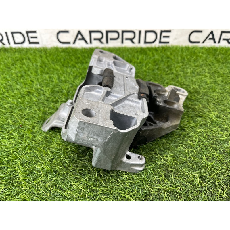 Подушка двигателя (двигатель и элементы) Mercedes-Benz EQB 350 X243 2022 A2432402500