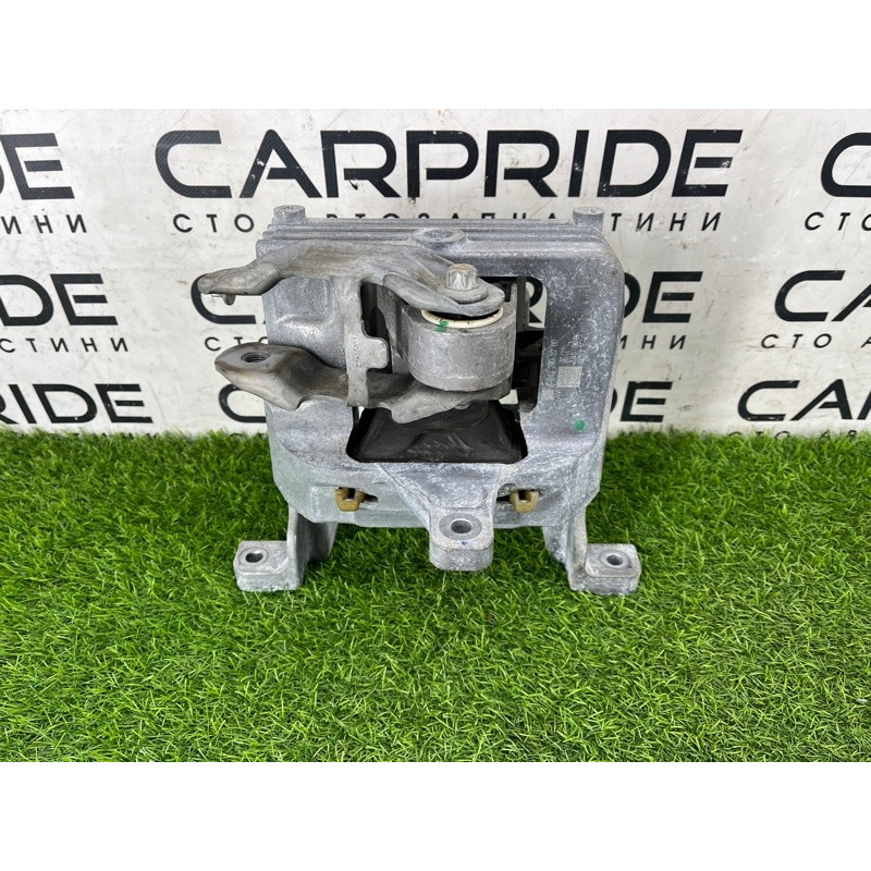 Подушка двигателя (двигатель и элементы) Mercedes-Benz EQB 350 X243 2022 A2432402200