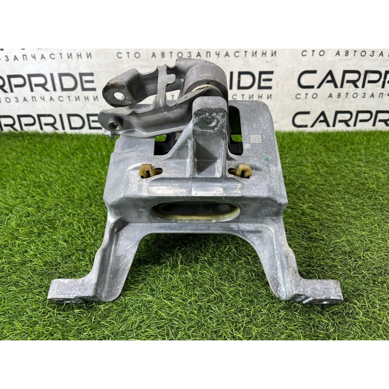 Подушка двигателя (двигатель и элементы) Mercedes-Benz EQB 350 X243 2022 A2432402200