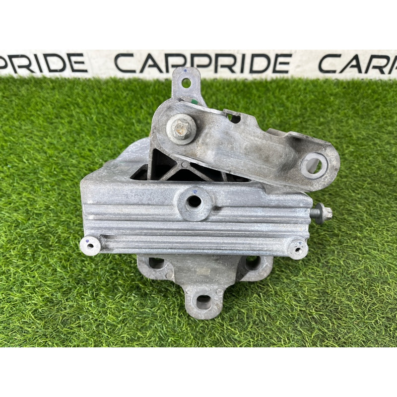 Подушка двигателя (двигатель и элементы) Mercedes-Benz EQB 350 X243 2022 A2432402200