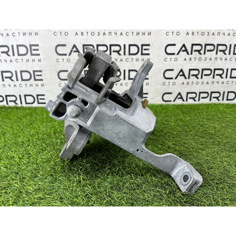 Подушка двигателя (двигатель и элементы) Mercedes-Benz EQB 350 X243 2022 A2432402200