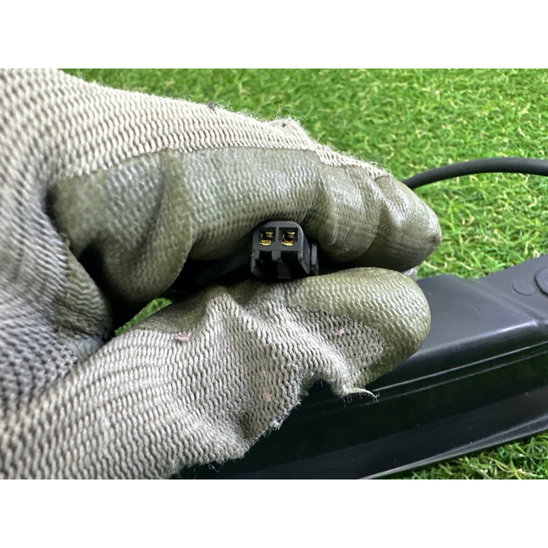 Датчик открытия багажника (электрика / датчики) Jeep Grand Cherokee WK2 2018 3.6 68165049AC