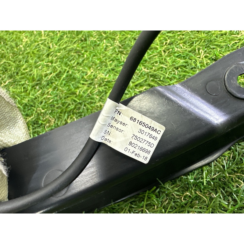 Датчик открытия багажника (электрика / датчики) Jeep Grand Cherokee WK2 2018 3.6 68165049AC