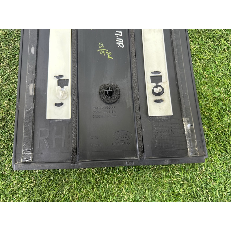 Накладка двери внешняя (кузов и элементы) LAND ROVER Range Rover L405 2016 5.0 LR074635