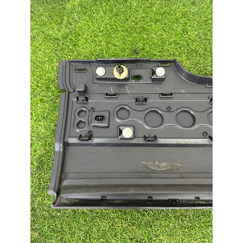 Накладка двері зовнішня (кузов и элементы) LAND ROVER Range Rover L405 2016 5.0 LR048804