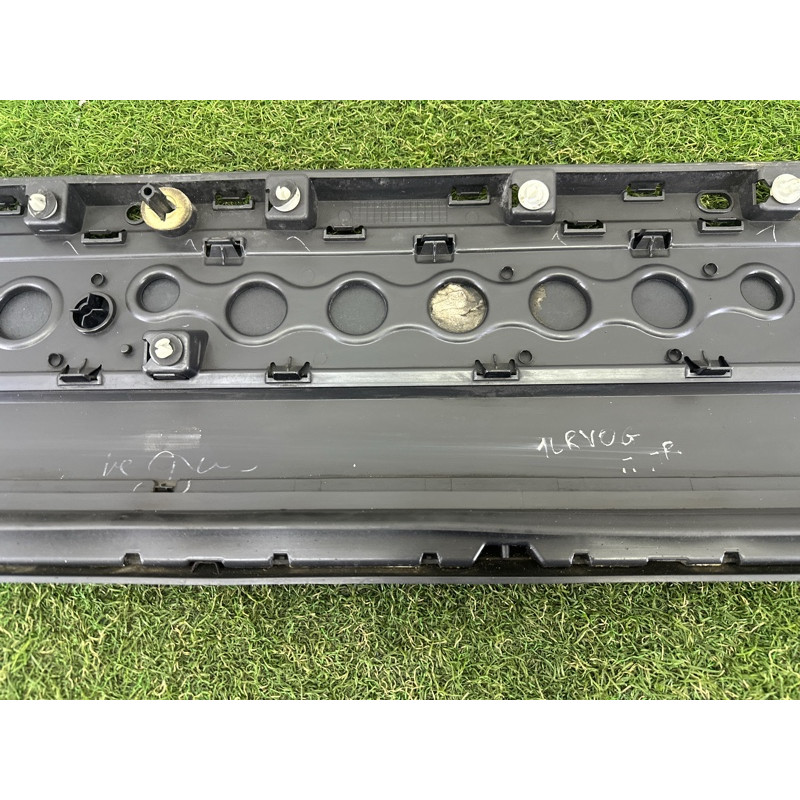 Накладка двері зовнішня (кузов и элементы) LAND ROVER Range Rover L405 2016 5.0 LR048804