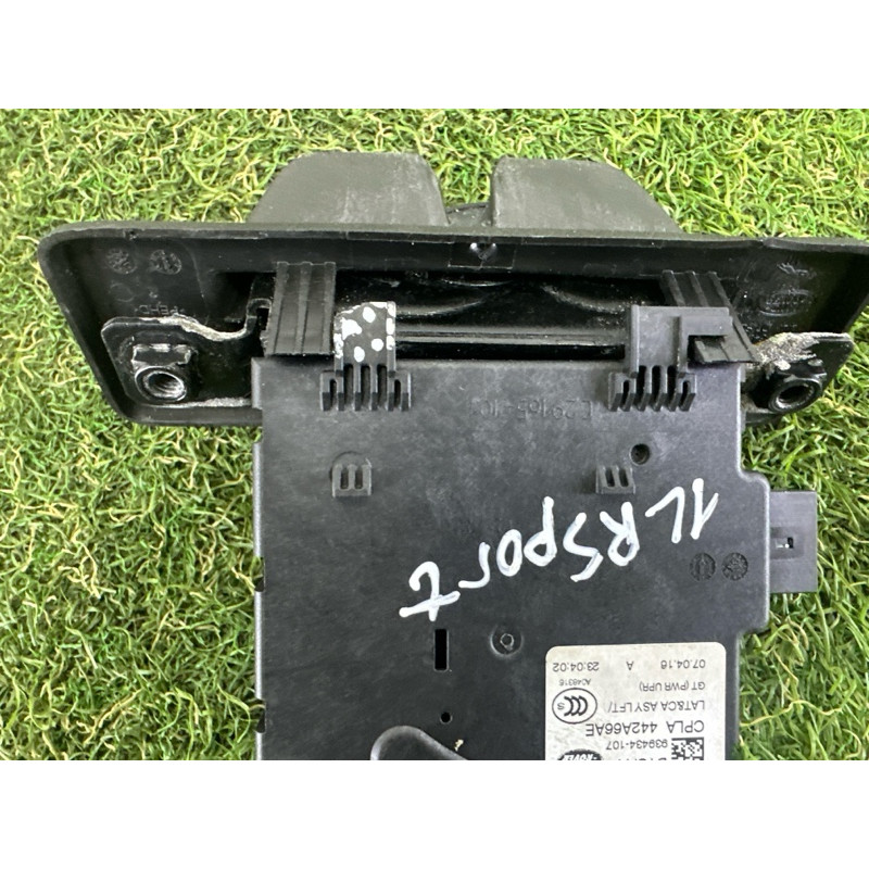 Замок багажника (кузов и элементы) LAND ROVER RANGE ROVER Sport L494 2016 3.0 Diesel LR070126